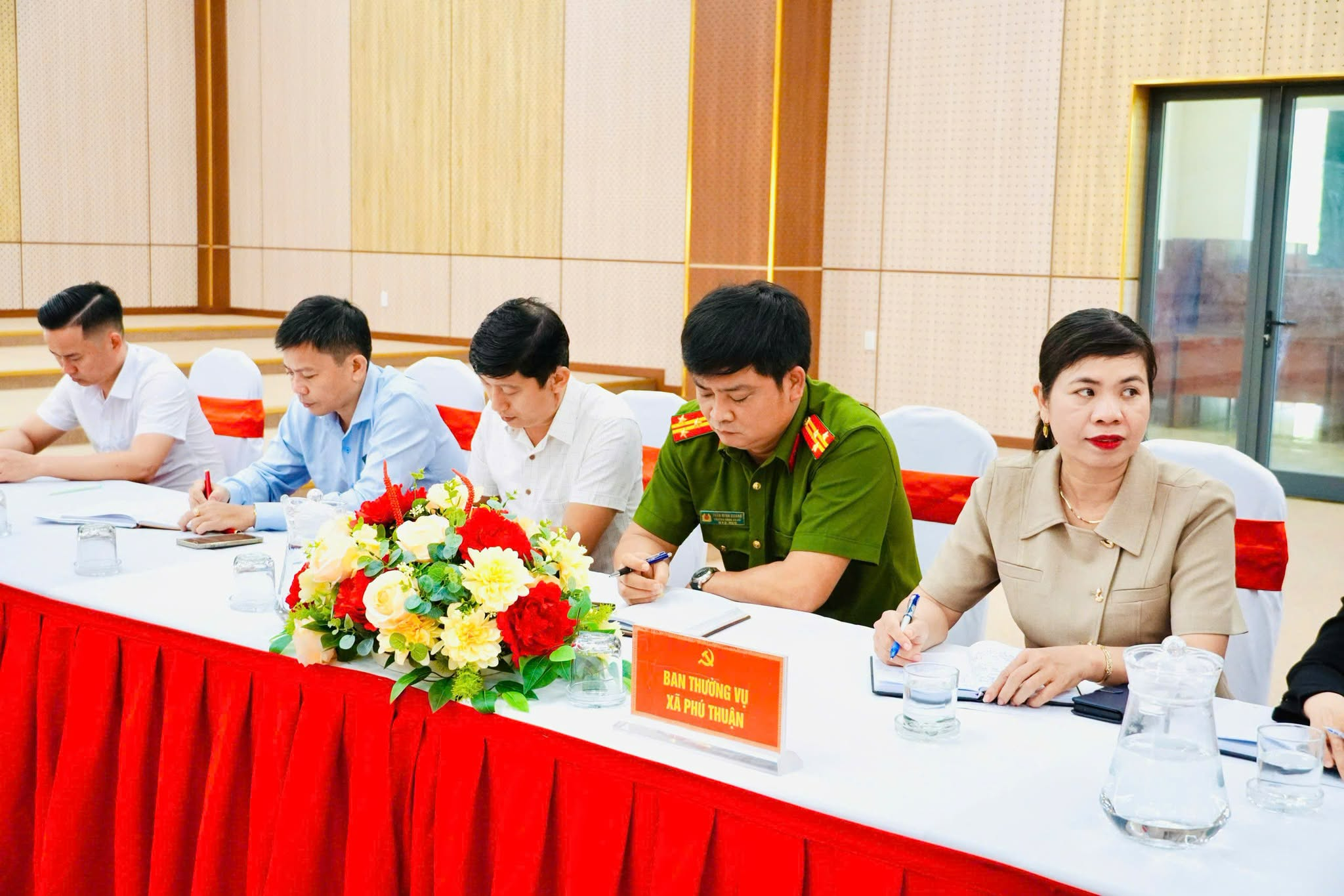 anh tin bai